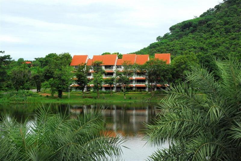 Panorama And Golf Country Club Nakhonratcsaszima Kültér fotó